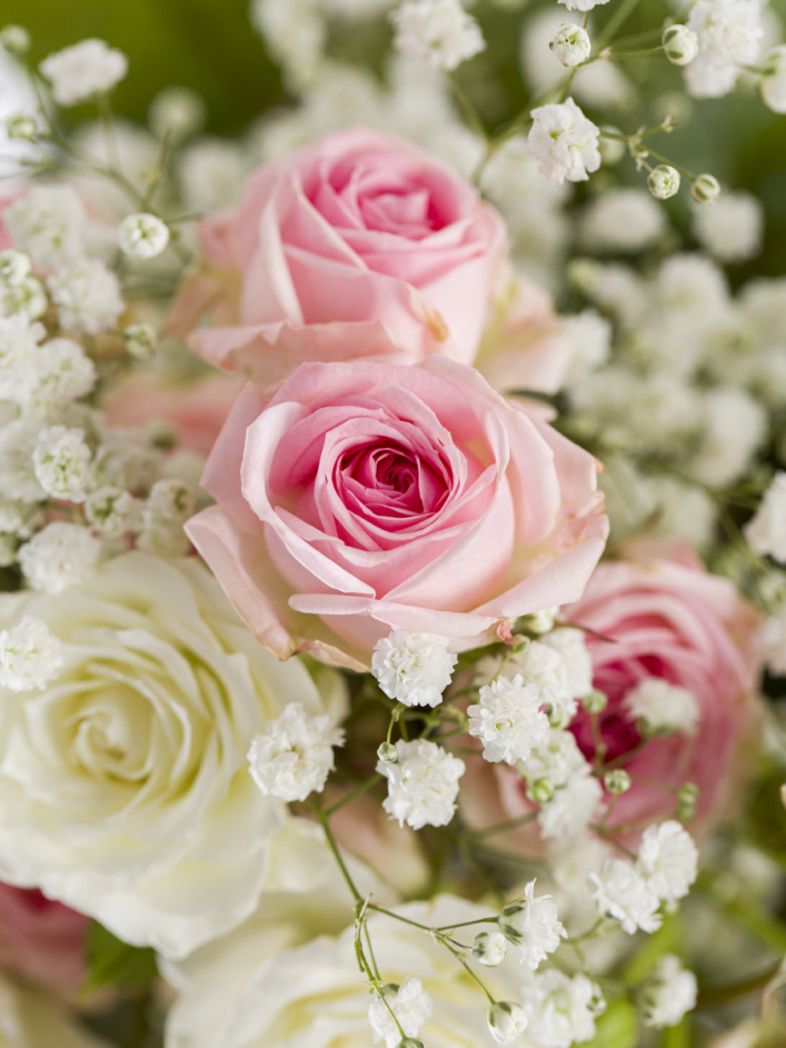 Red Spray Roses & Gypsophila Bouquet