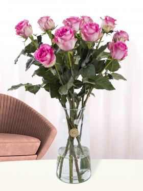 10 pink roses