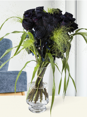 20 black roses with panicum