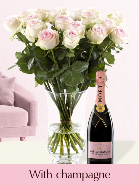 Soft pink roses with Moët & Chandon champagne brut rosé