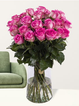 30 pink roses
