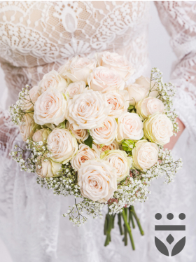 Bouquet to match wedding dress deals
