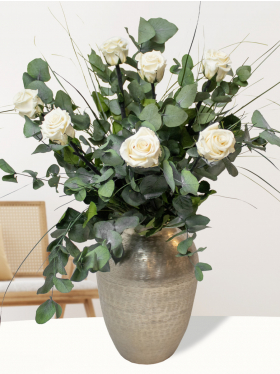 White long life rose bouquet