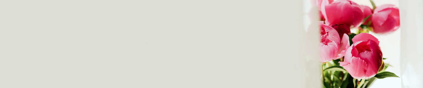 Double, semi-double or single-flowered peonies Double, semi-double or single-flowered peonies