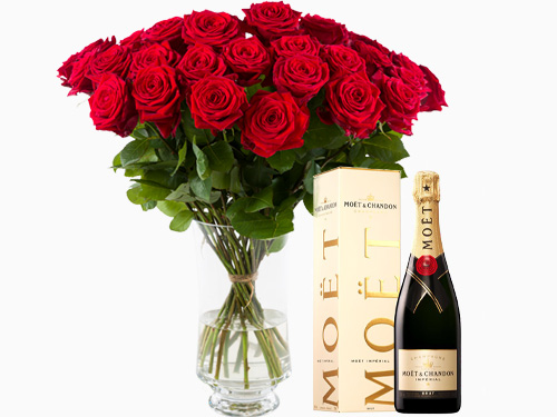 Red roses with champagne