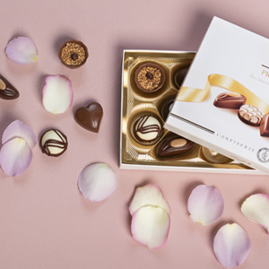 Ordering roses and chocolate