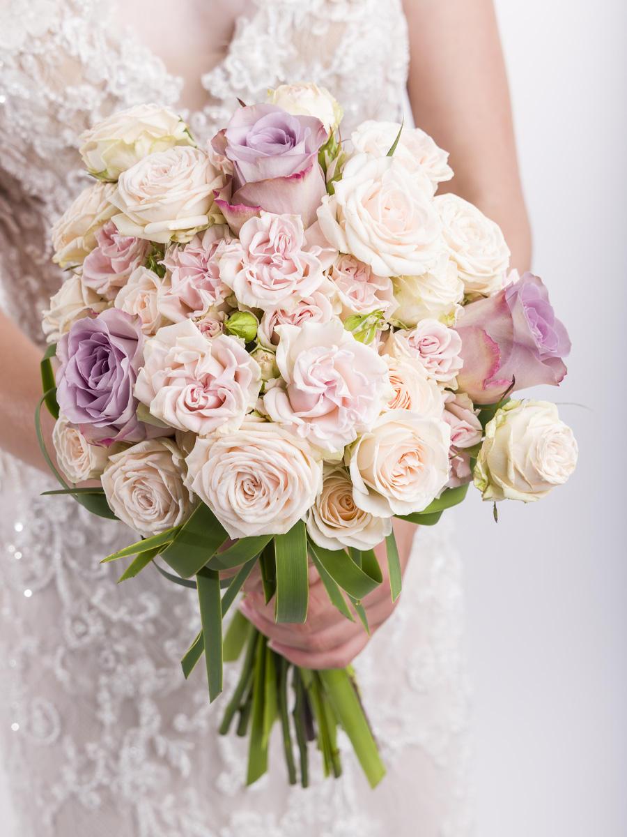 Pastel bridal bouquet - Gold