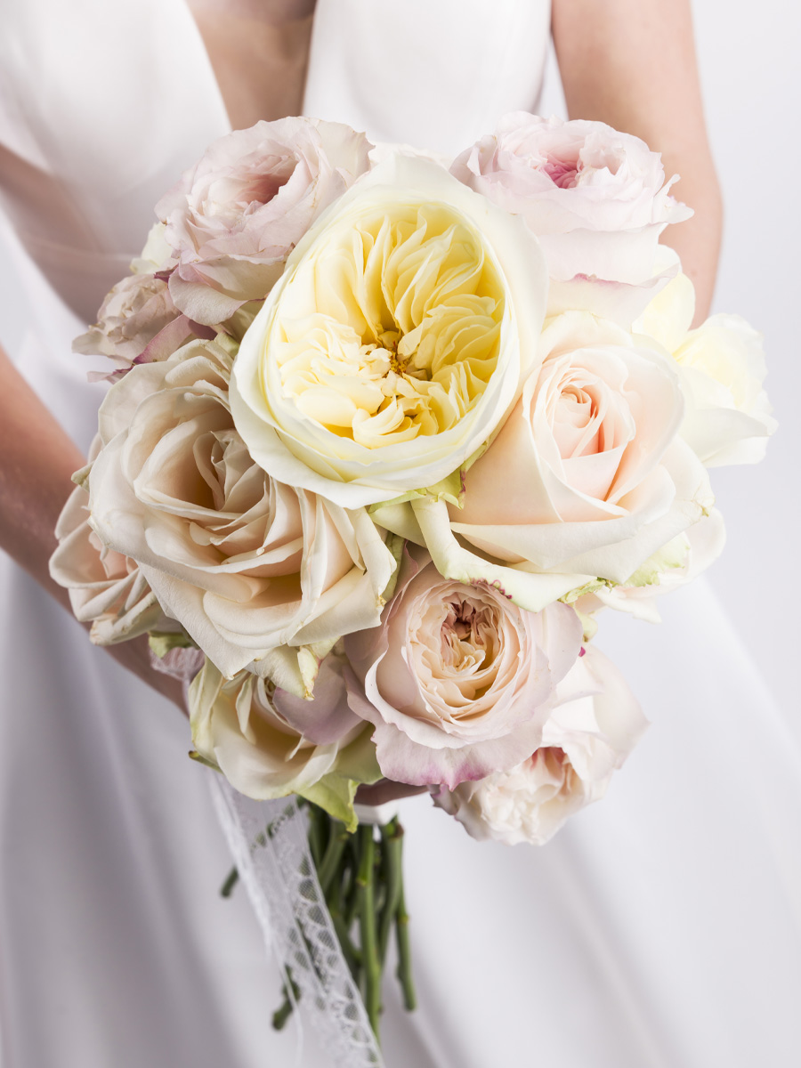 Pastel bridal bouquet - Platinum