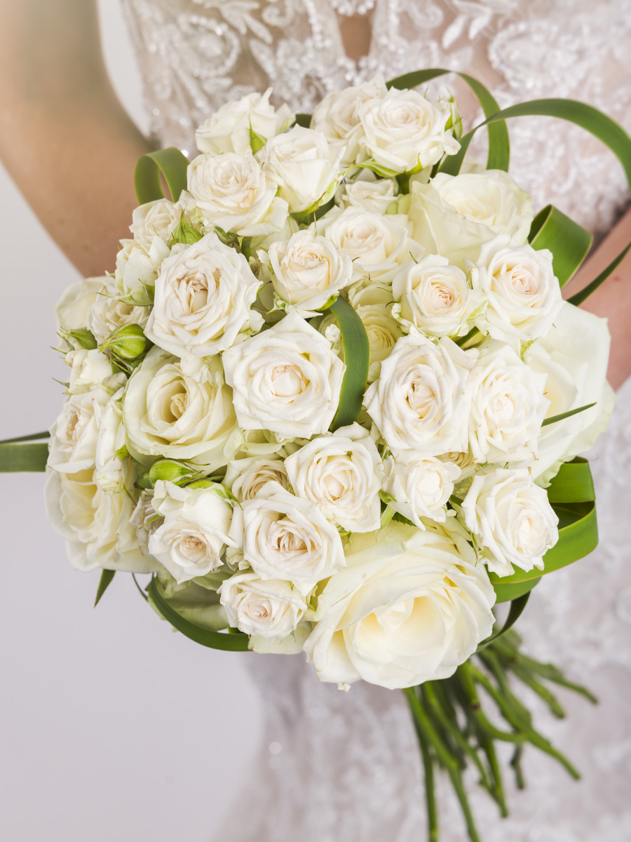 White bridal bouquet - Gold